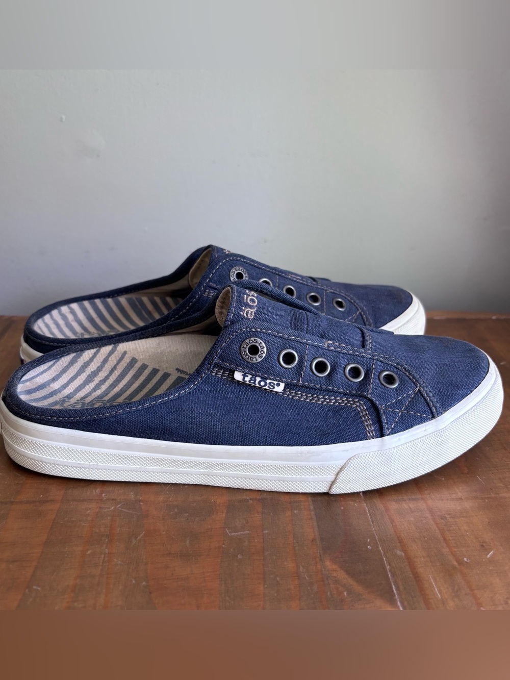 Taos EZ Soul Blue Wash Canvas Slip On Mule Sneakers-Women's US Size 8